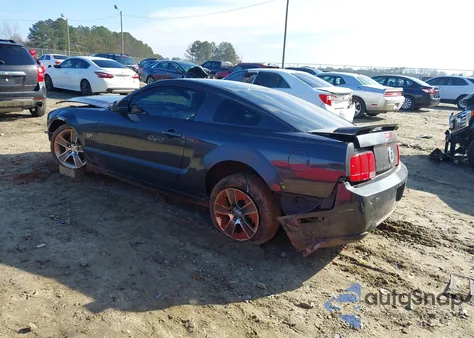 2008 Ford Mustang Gt Deluxe/Gt Premium z USA, uszkodzony, nr VIN 1ZVHT82H885189133